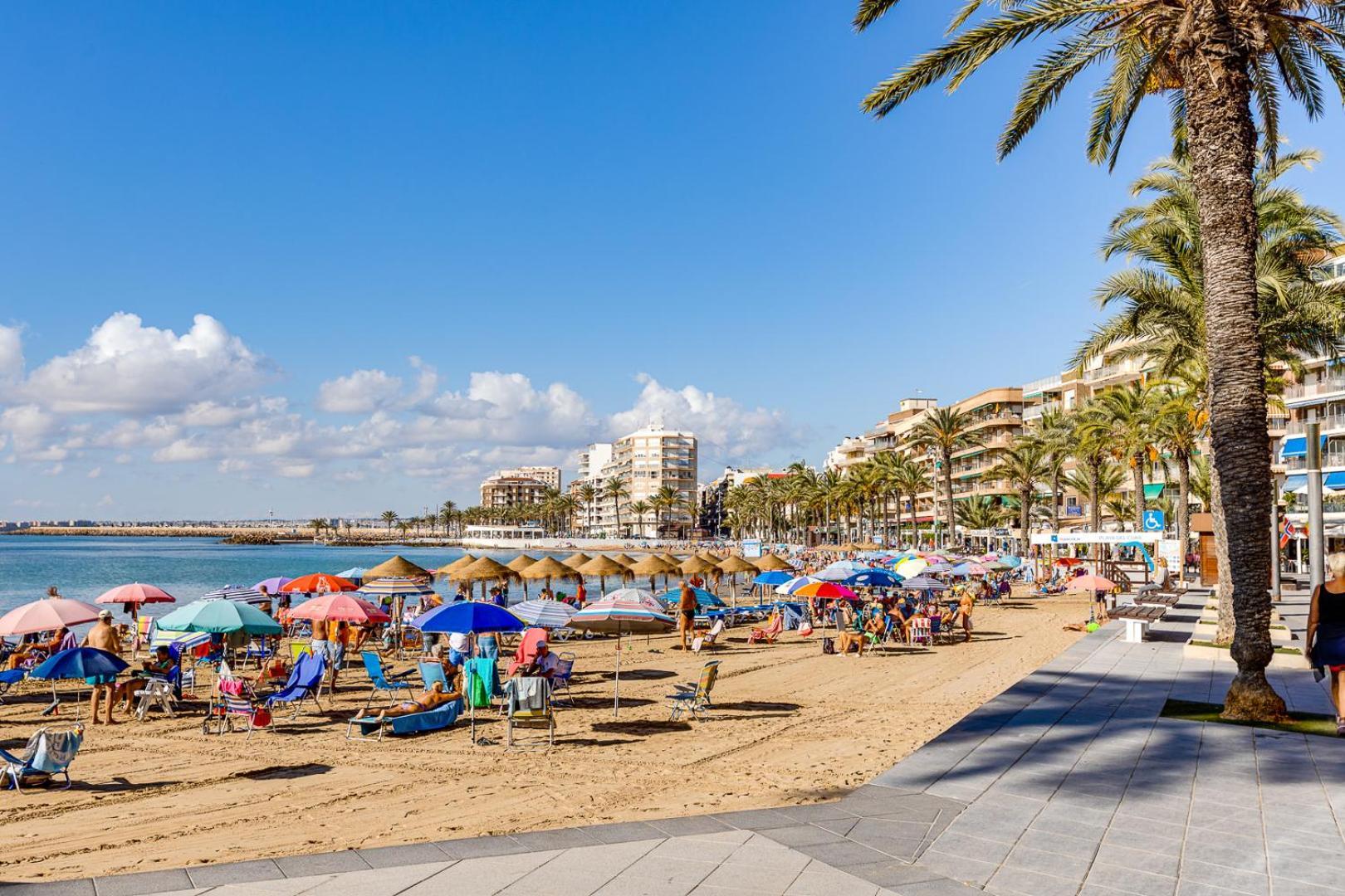 Apartment Near Beach, Playa Del Cura Torrevieja Eksteriør bilde