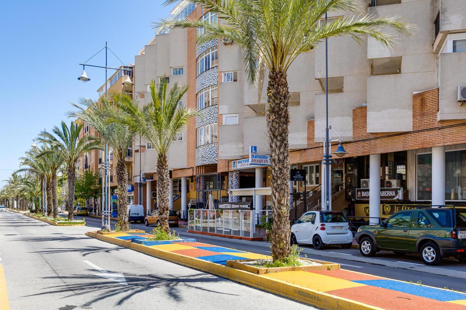 Apartment Near Beach, Playa Del Cura Torrevieja Eksteriør bilde